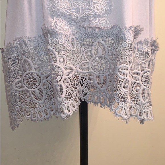 EUC Worn Once Light Gray Lace Trimmed Tunic Tank - Picture 3 of 7